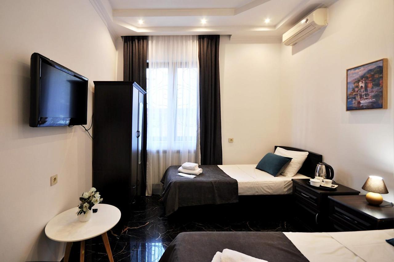 Hotel Majestic Tiflis Exterior foto