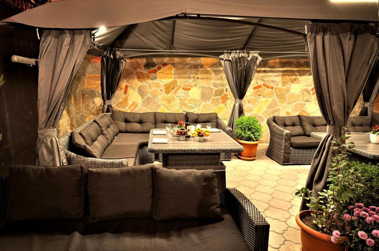 Hotel Majestic Tiflis Exterior foto