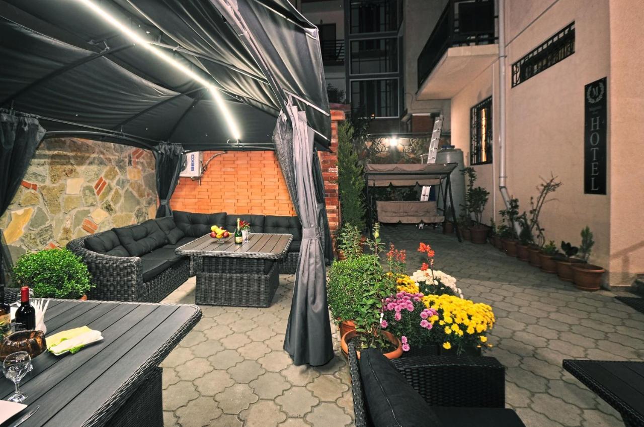 Hotel Majestic Tiflis Exterior foto