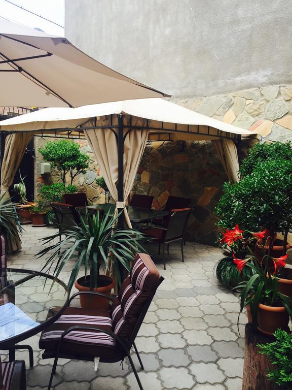 Hotel Majestic Tiflis Exterior foto