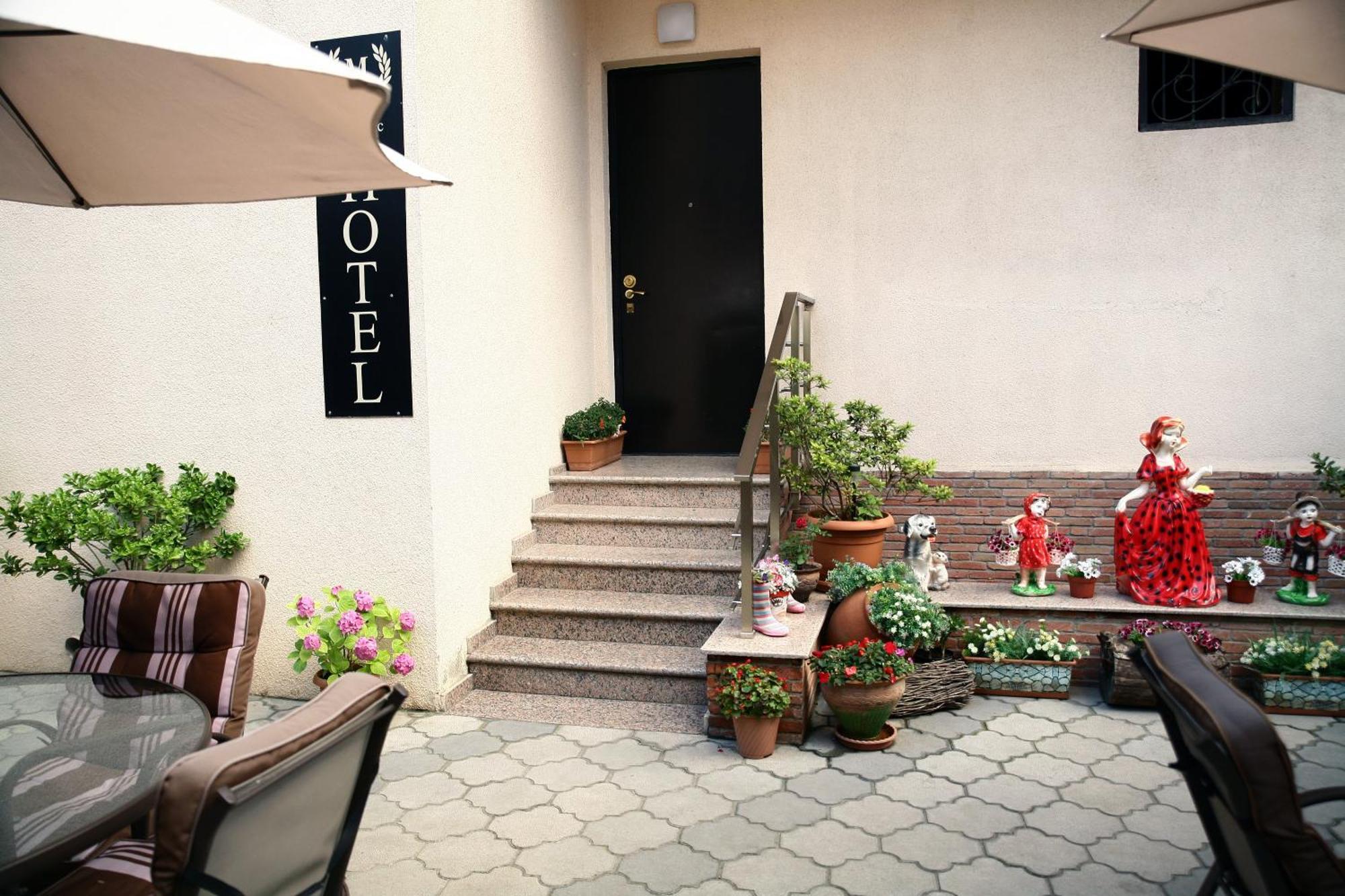 Hotel Majestic Tiflis Exterior foto